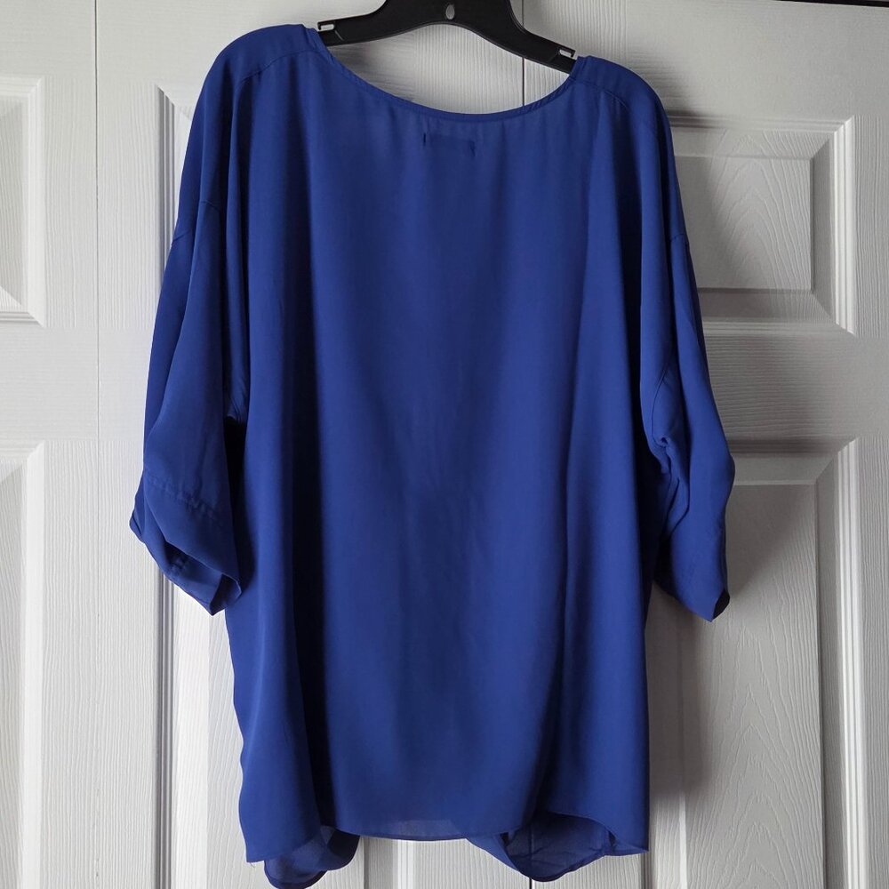 Venus  Sheer Top w/ Zippered Front & Button up sleeves. Size XL - Picture 6 of 8